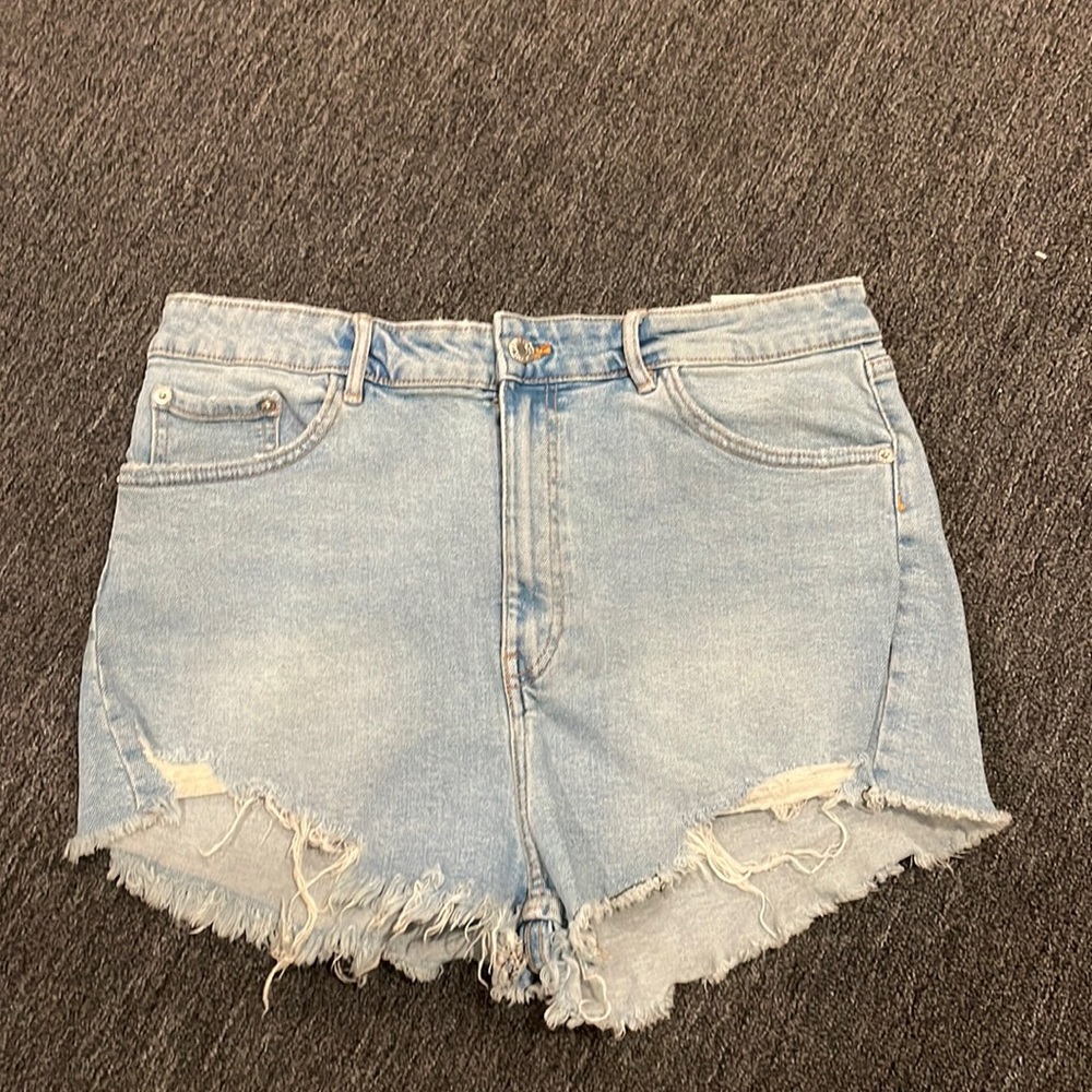 Brand new high rise Zara jean short